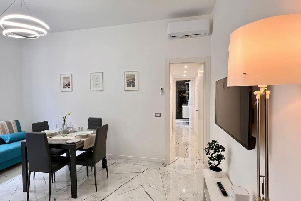 Ferienwohnung Urban House - Modern Flat Navigli Milan Center Exterior foto