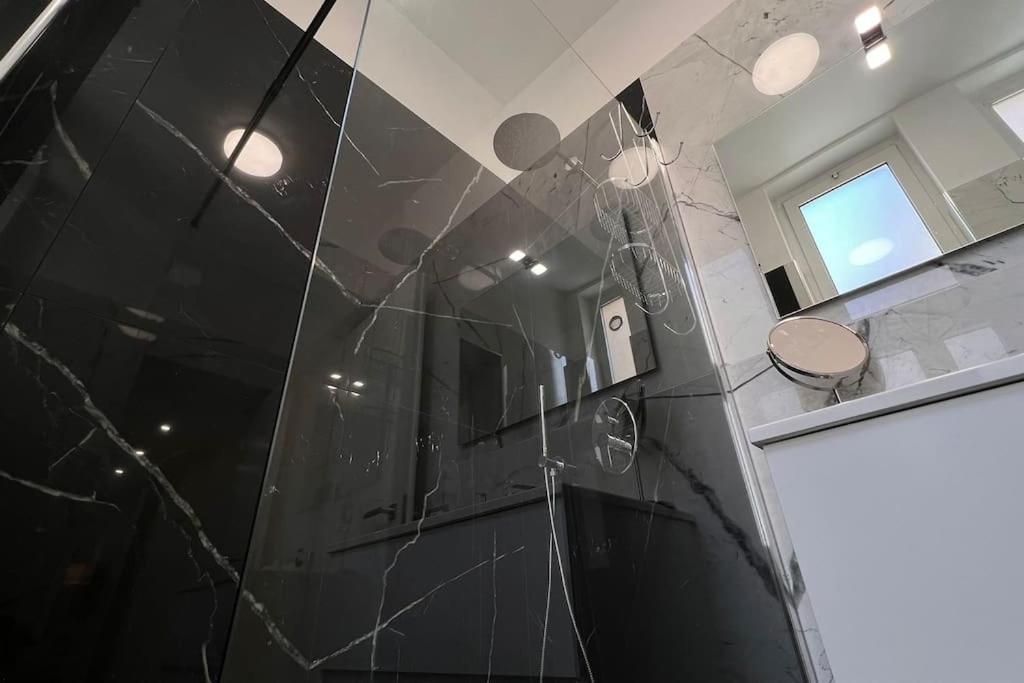 Ferienwohnung Urban House - Modern Flat Navigli Milan Center Exterior foto
